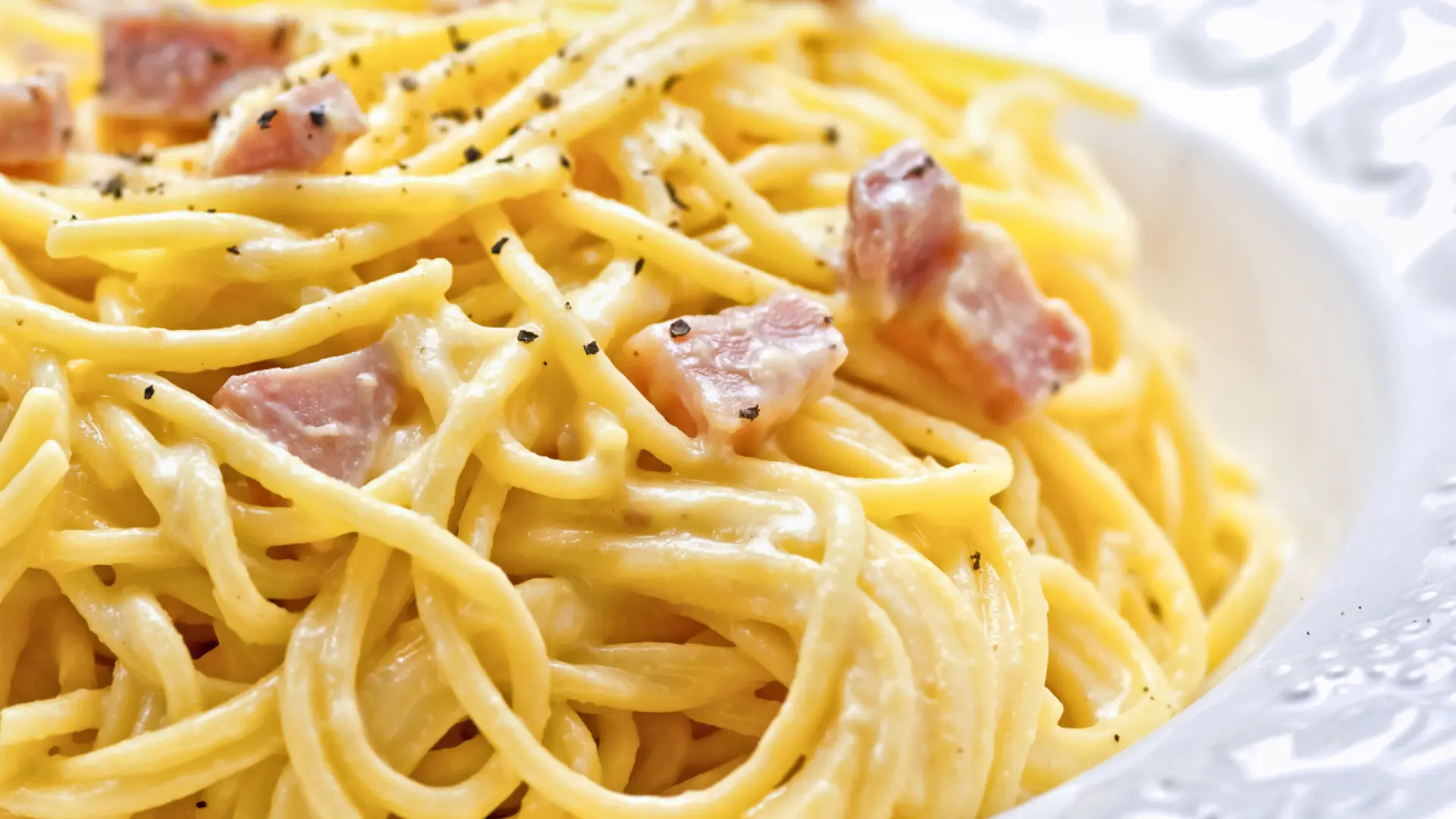 Pasta carbonara sin nata: la versión auténtica italiana que todos deberían conocer