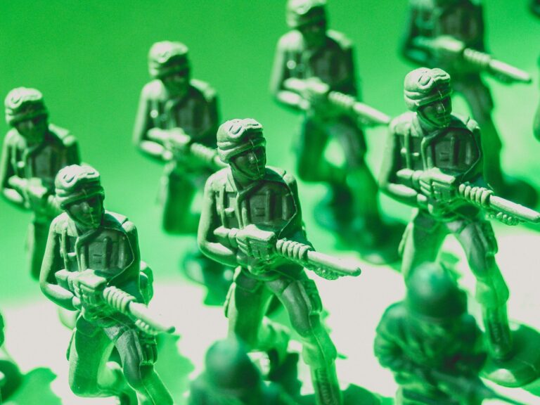 Top 8 Juegos de Estrategia que Desafiarán tu Mente y te Harán un Maestro