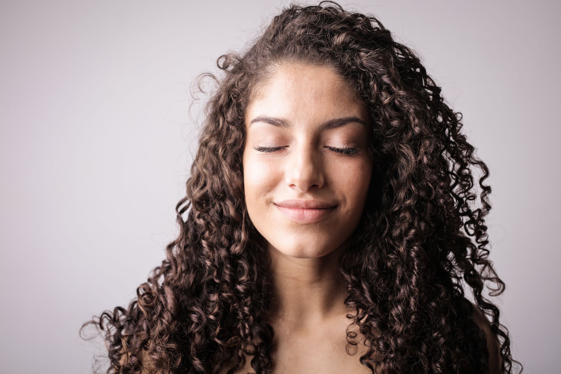 Los 8 Mejores Remedios Naturales para una Piel Radiante y un Cabello Saludable