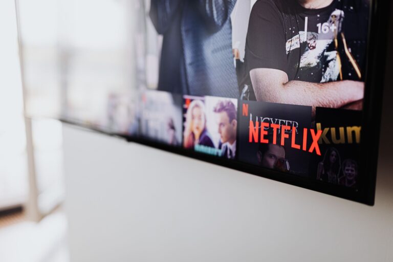 Top 9: Las series y películas que están dominando el mundo del entretenimiento en streaming