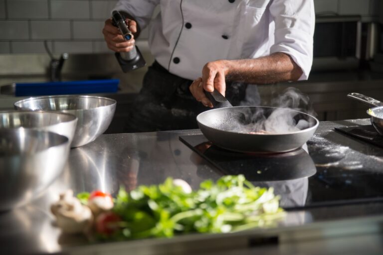 Los 7 Secretos de Cocina que los Chefs Profesionales No Quieren que Sepas para Elevarte al Nivel de un Chef Amateur